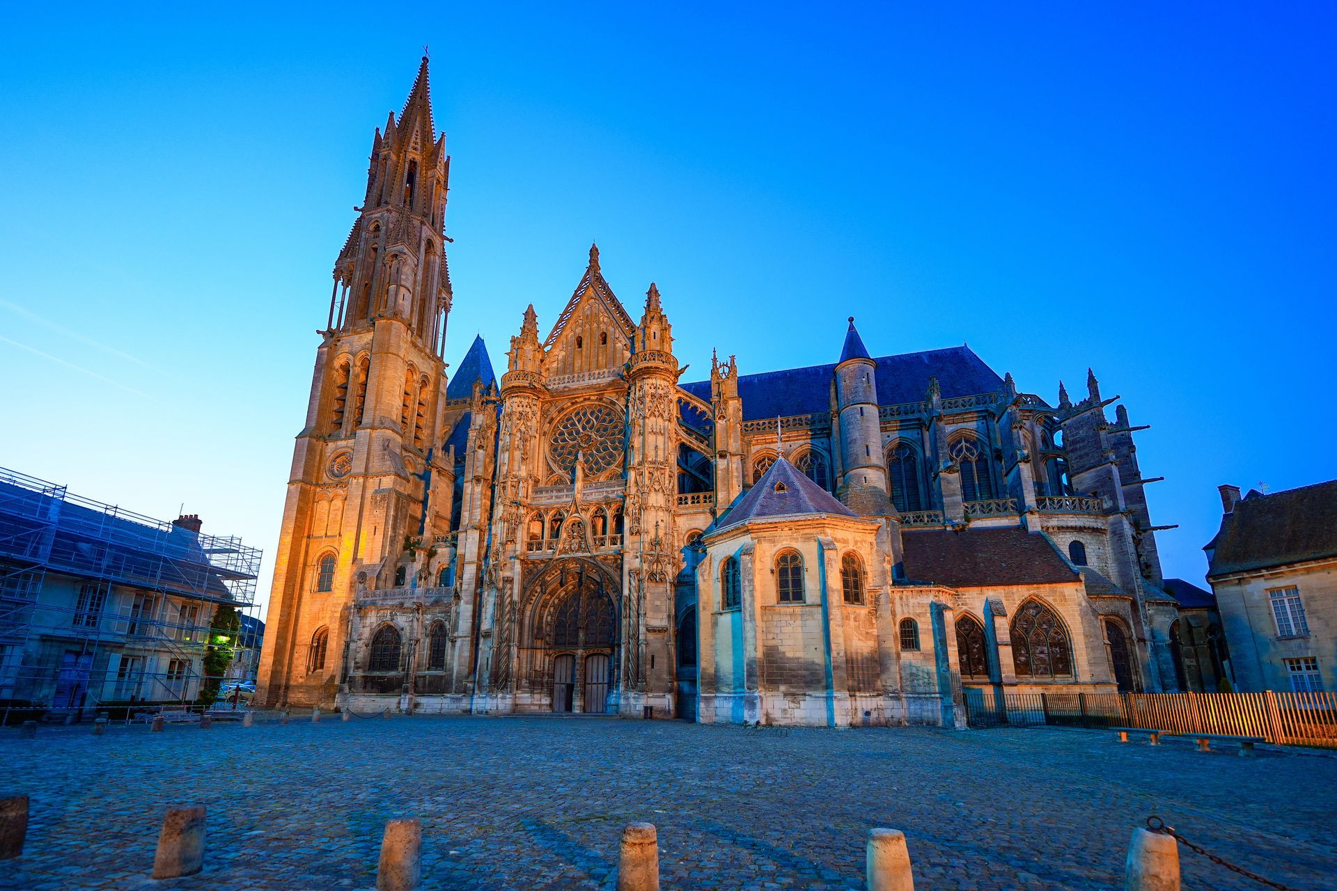 Vers la page Senlis