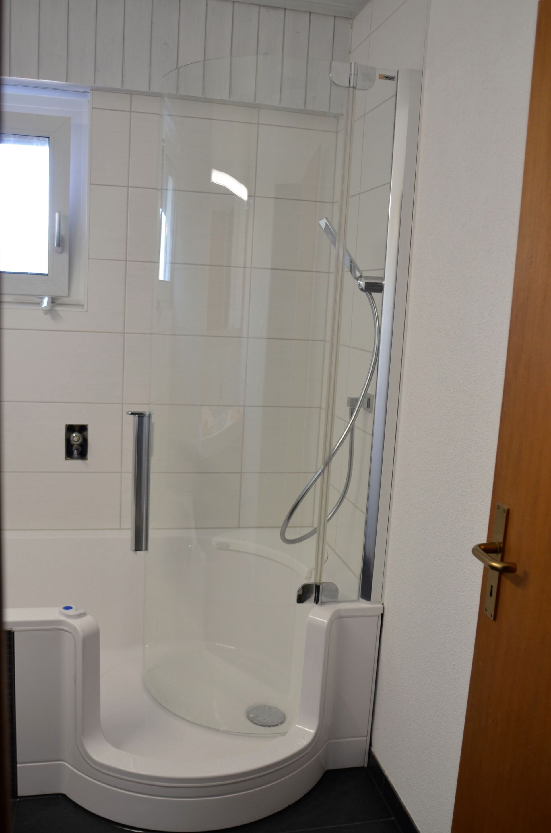 Dusche - KerNaTech AG - Zürich Brüttisellen