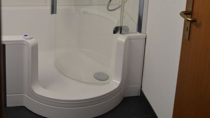 Duschwanne - KerNaTech AG - Zürich Brüttisellen