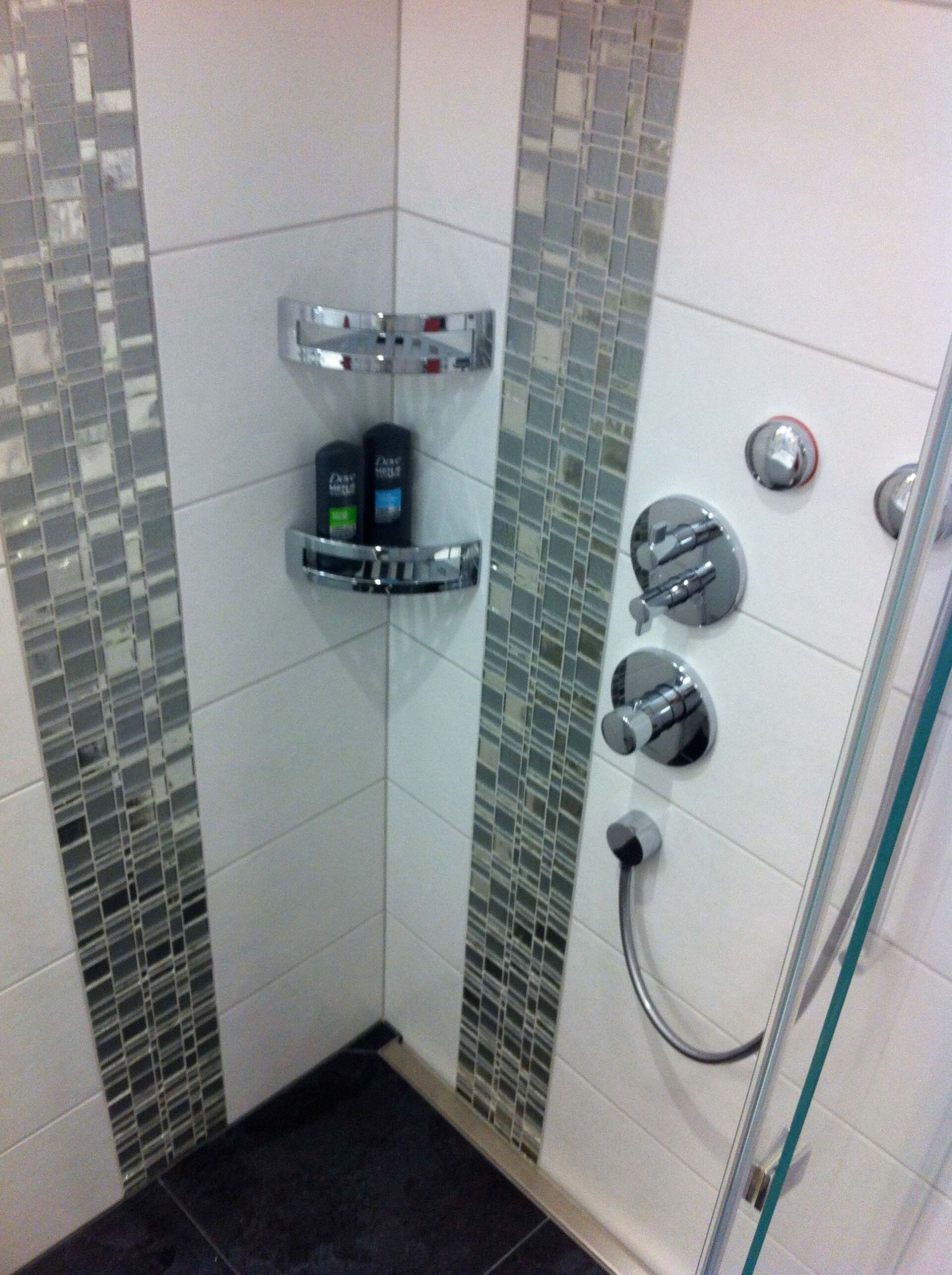 Dusche - KerNaTech AG - Zürich Brüttisellen