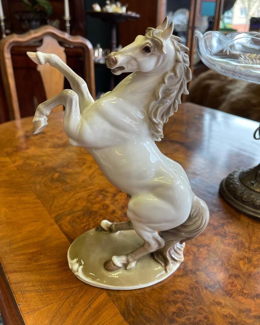 Pferdefigur mit Reiter1