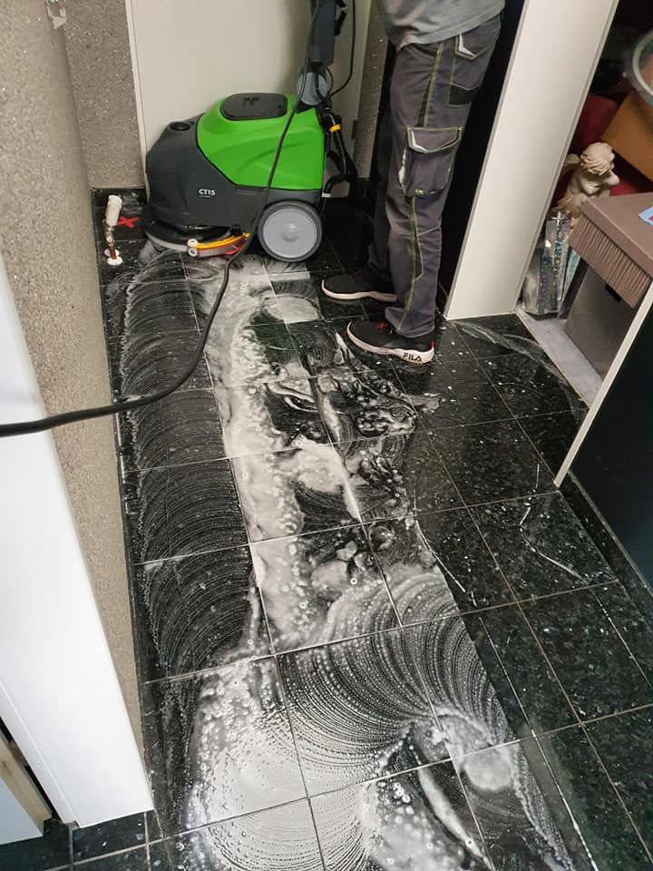 Grundreinigung, Leuchtreklamereinigung, Markisenreinigung