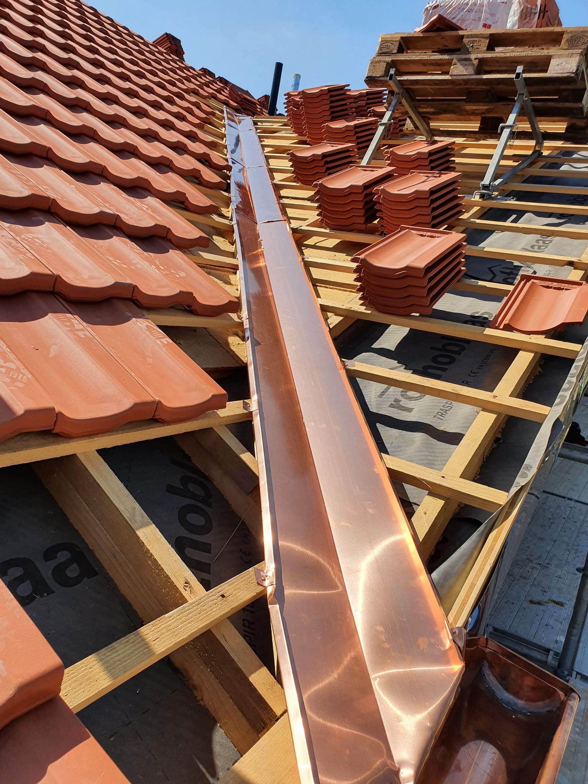 Couverture de toiture - J.R. Polyvalent Sàrl