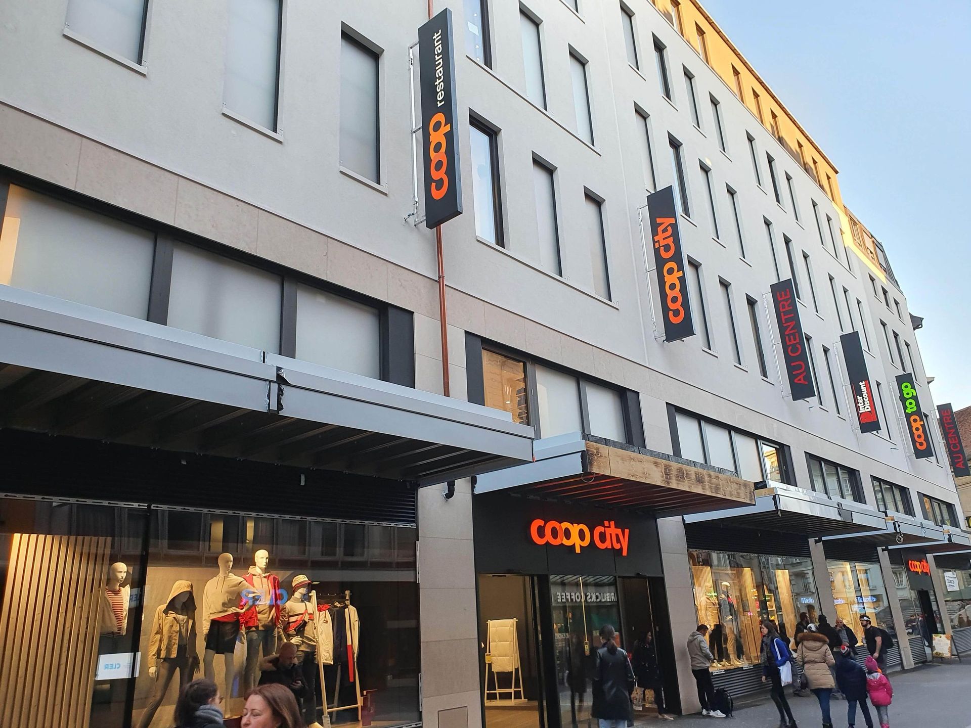 Couverture de toiture - J.R. Polyvalent Sàrl