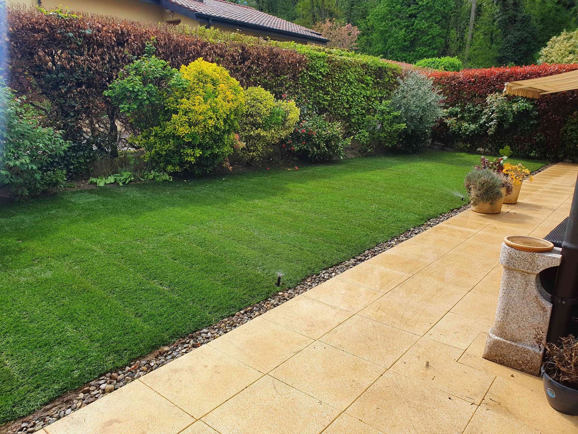 Pose de gazon - entretien de gazon - J.R. Polyvalent Sàrl