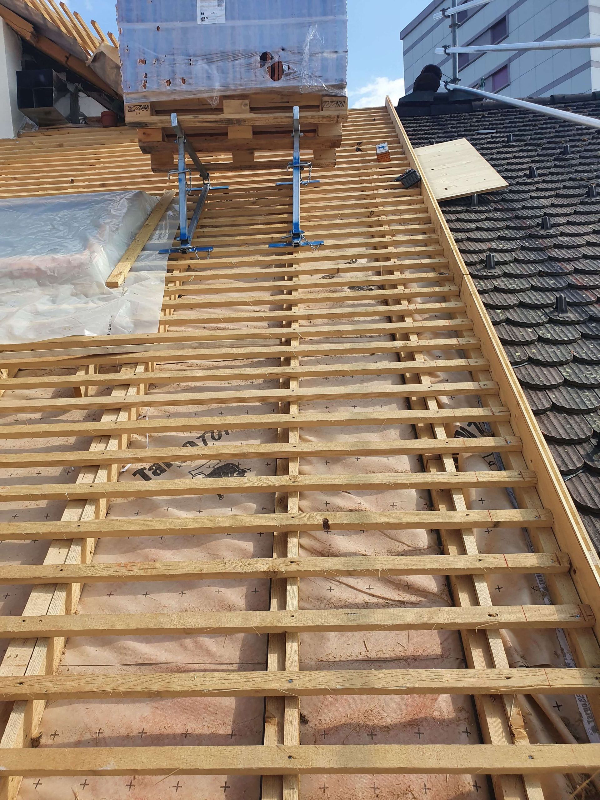 Couverture de toiture - J.R. Polyvalent Sàrl