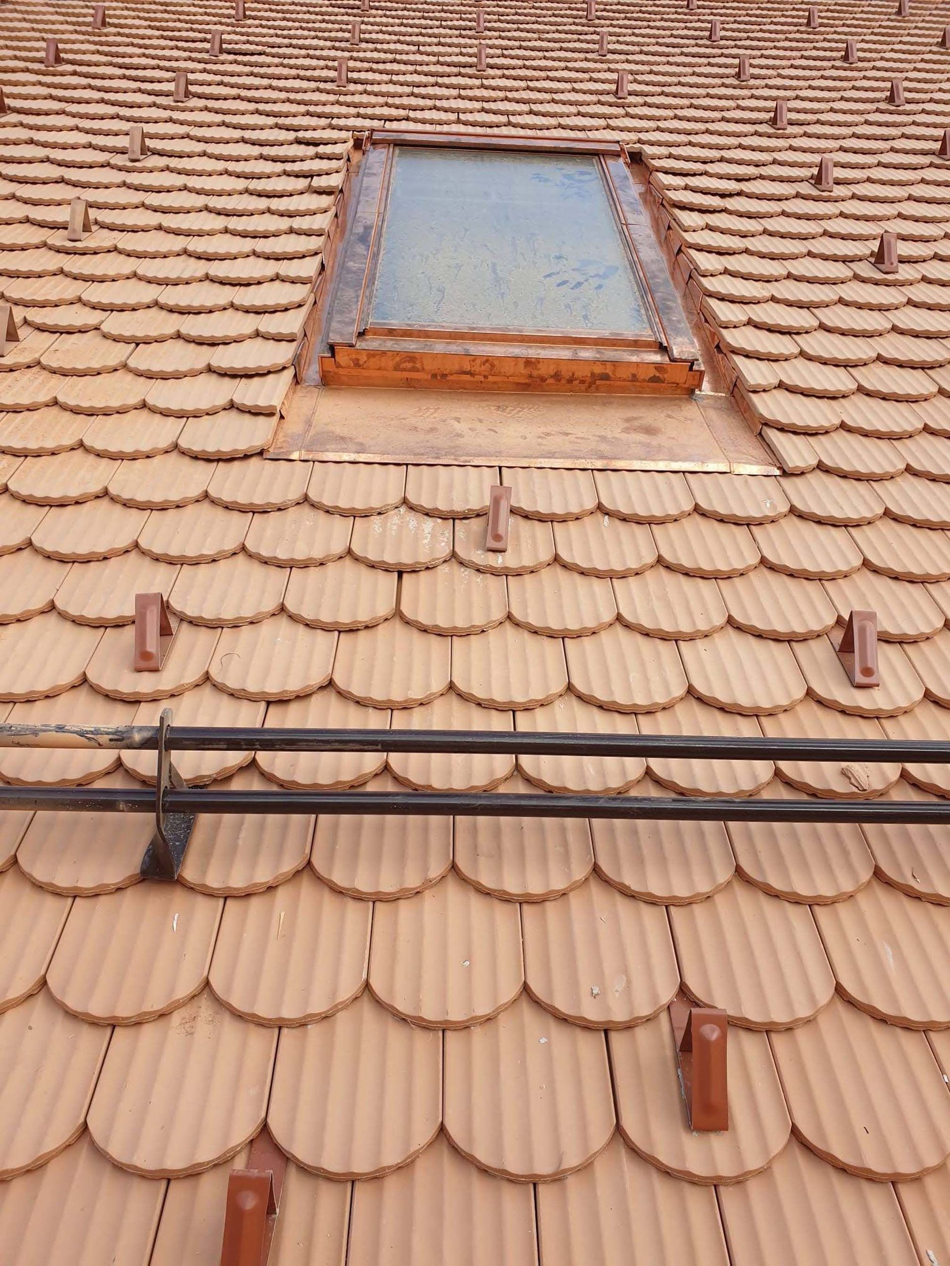 Fabrication et pose de tuiles - J.R. Polyvalent Sàrl