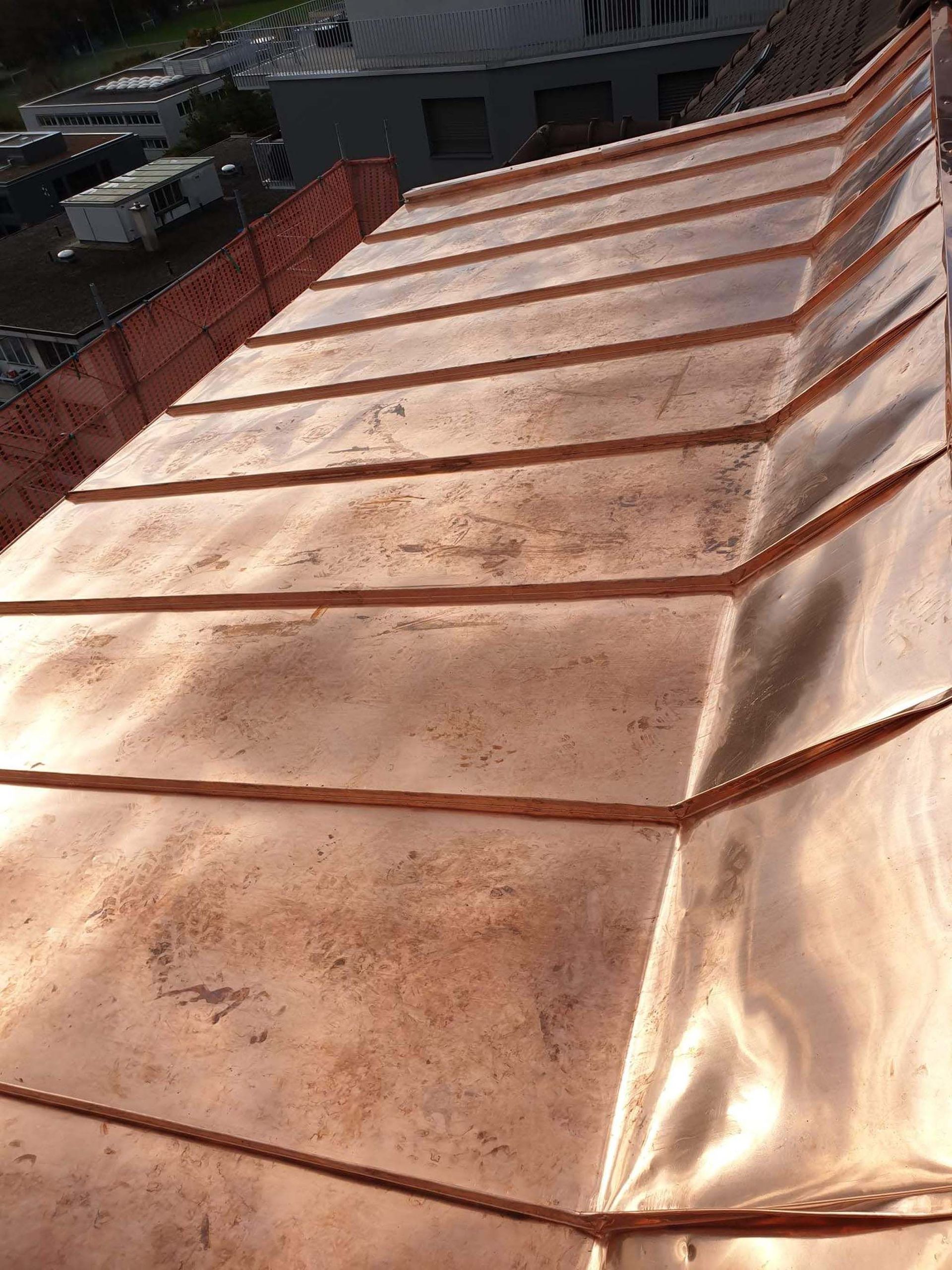 Fabrication et pose de tuiles - J.R. Polyvalent Sàrl