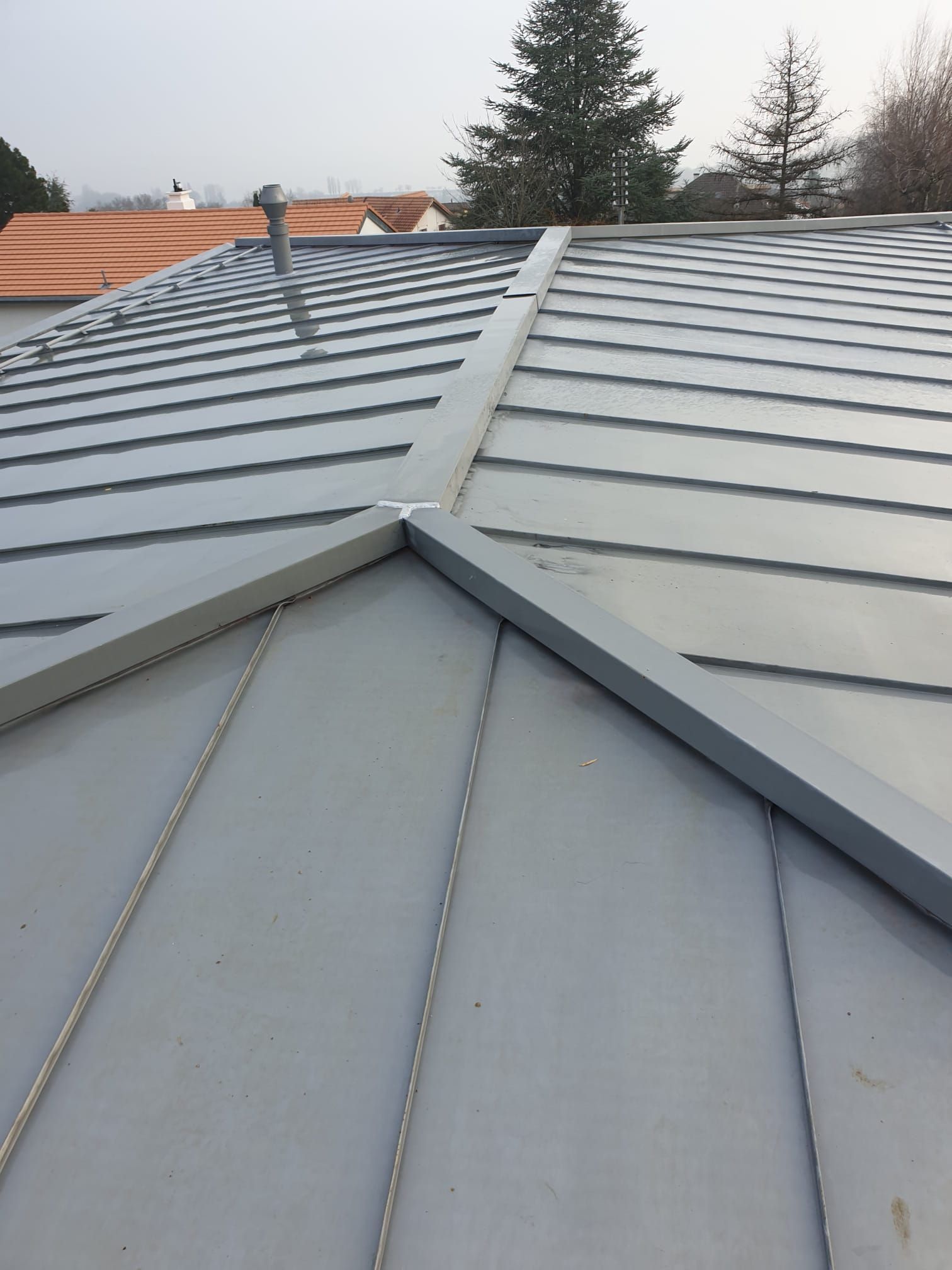 Entretien toiture - J.R. Polyvalent Sàrl