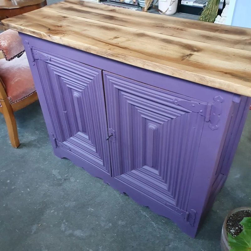 Anrichte im Brocki-Bistro Lyss