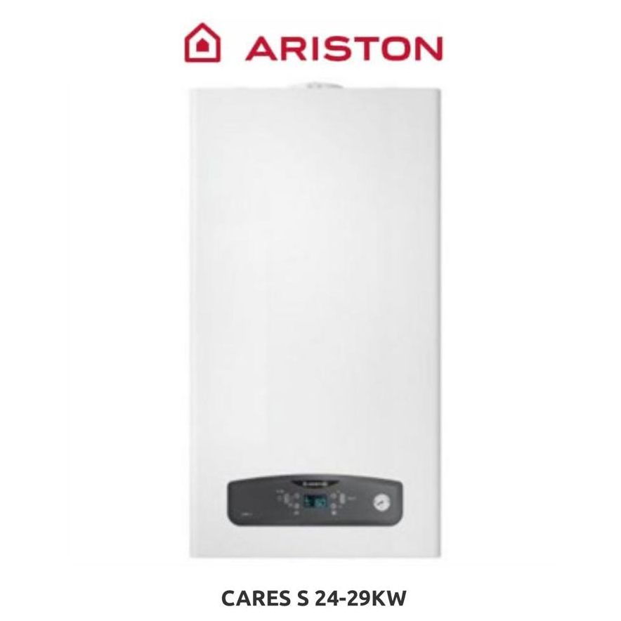 Una caldera Ariston Cares S blanca de 24-29 kW sobre un fondo blanco