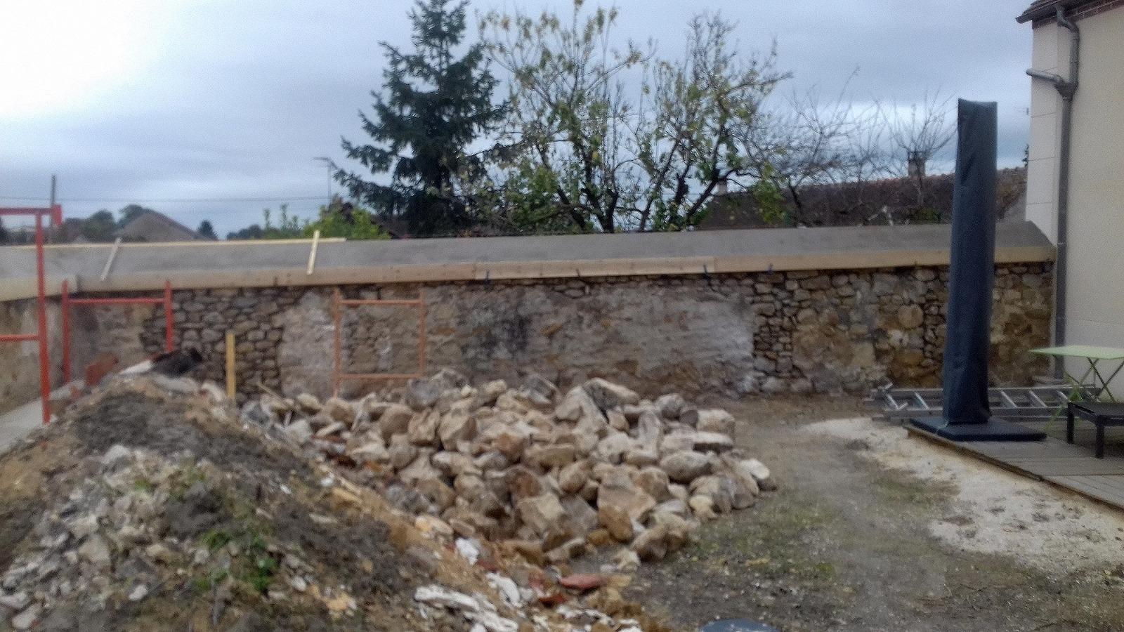 Rénovation mur de pierre et pose de chaperon