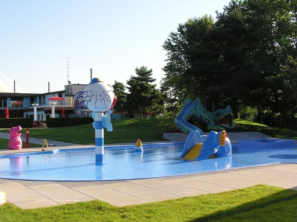 Planschbecken Erlen 2012