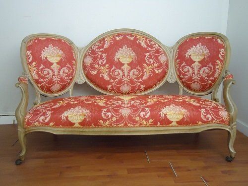 Rénovation d'une banquette médaillon Napoléon III - Après