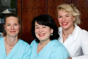 Das Team der Zahnarztpraxis Tia Hintz