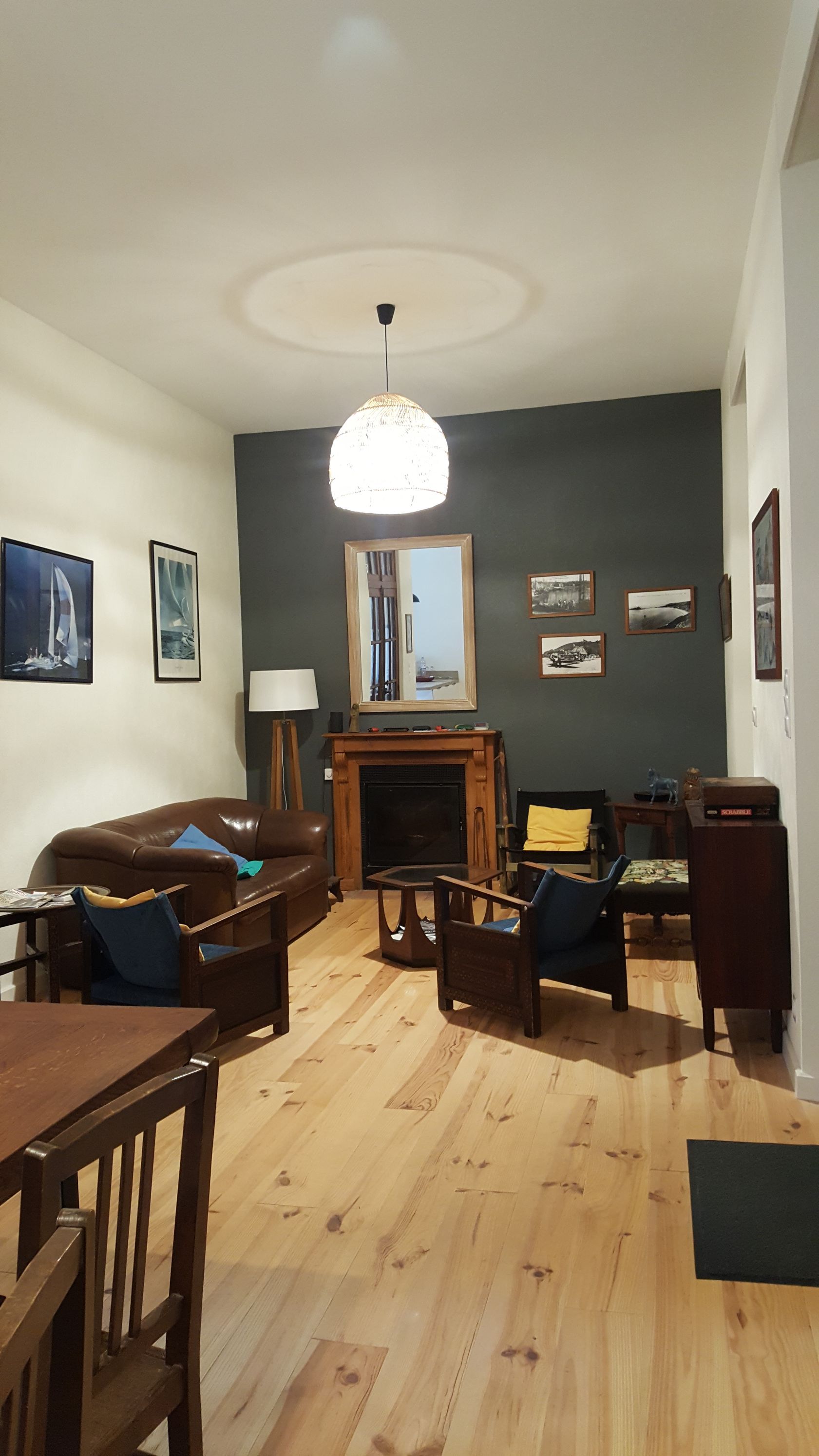 Mur avec cheminée après travaux