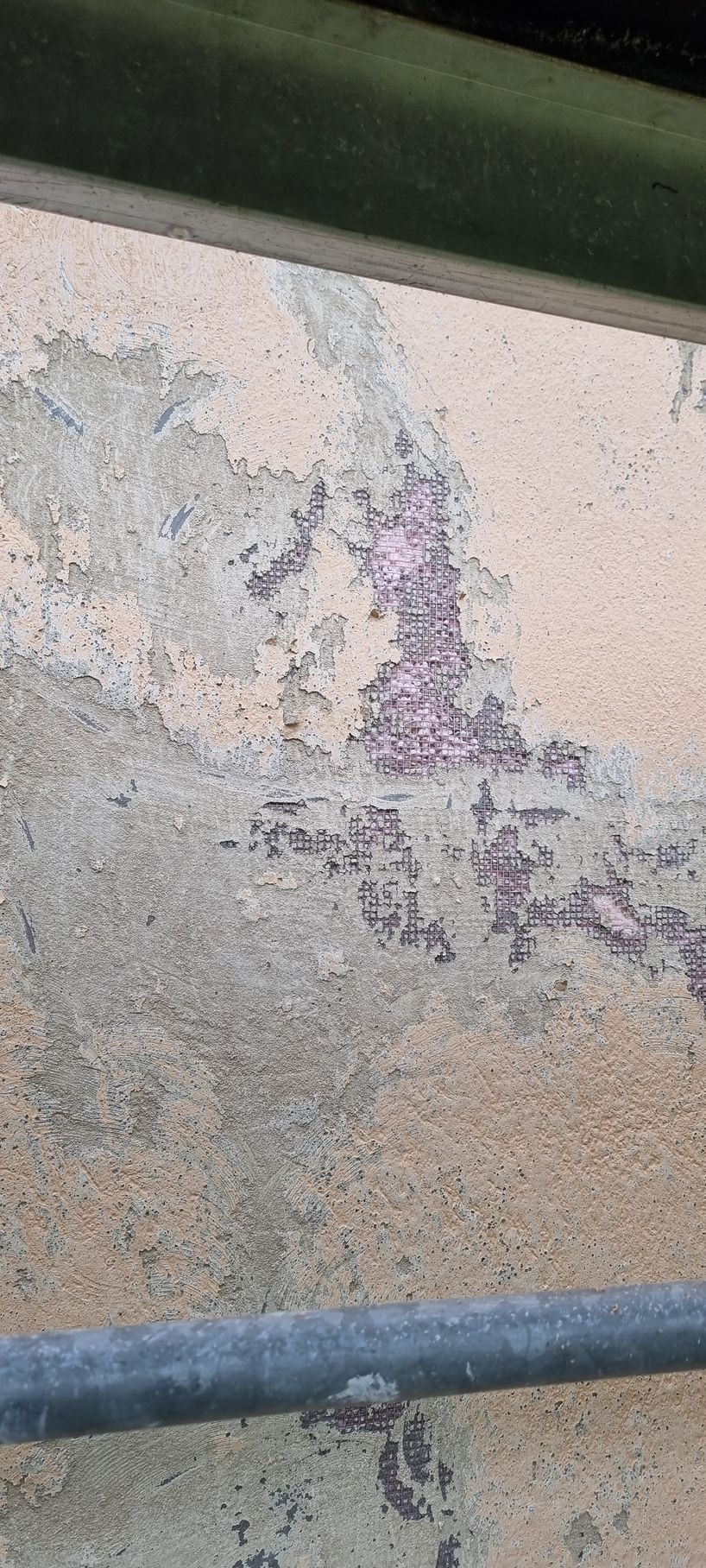 Peinture extérieure écaillée