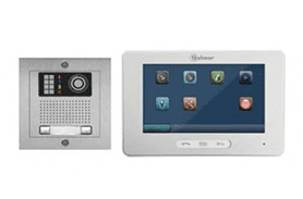 Una imagen de un timbre y un monitor sobre un fondo blanco.