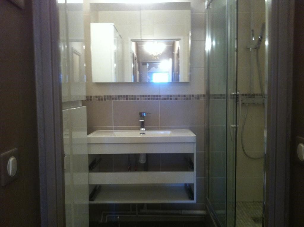 Pose de meuble de salle de bains