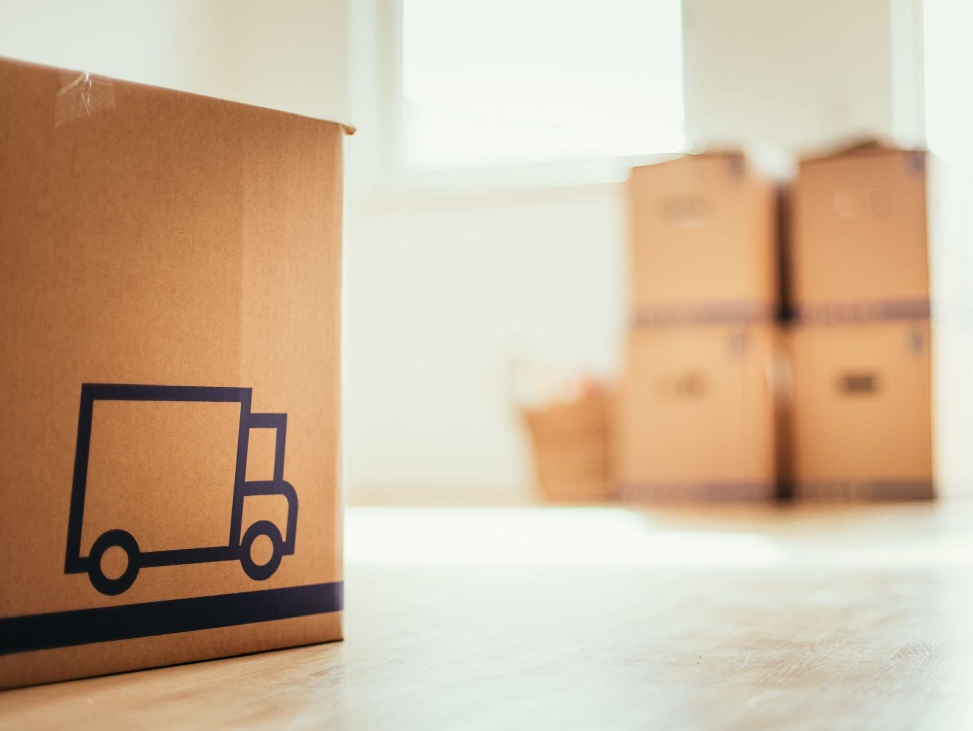 Verkauf und Vermietung von Packmaterial, Kisten und Werkzeugen Einpack- und Auspackservice Umzüge für Familien & Paare Umzüge für Firmen & Büro Umzüge für Exklusive &VIP Umzüge für Manager & Singles Umzüge für Senioren & Pensionierte Umzüge Europa und Übersee Räumung Entsorgung Einlagerung Recycling Reinigung Endreinigung mit Abgabegarantie und Schlüsselübergabe