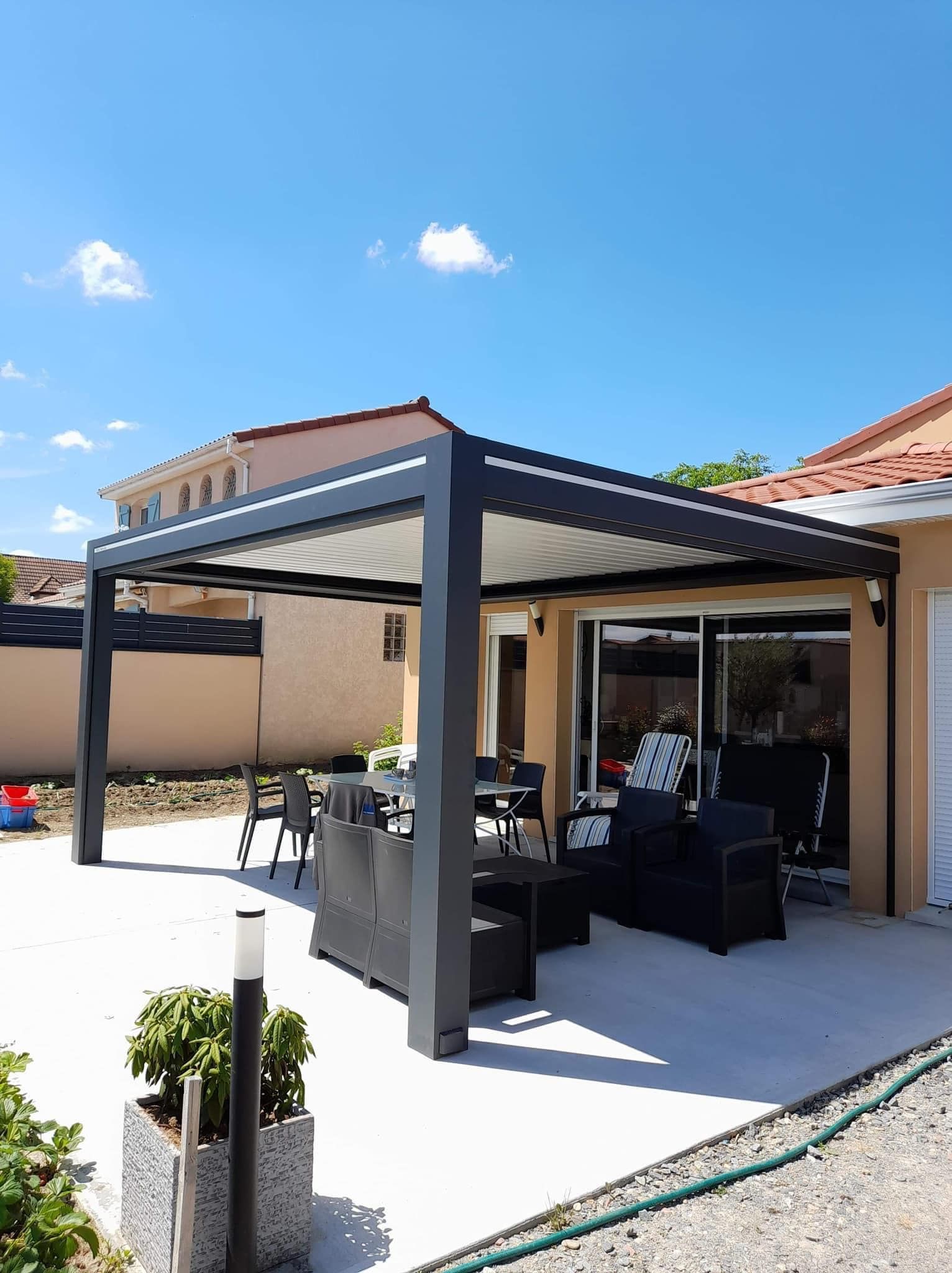 Pergola sur une terrasse