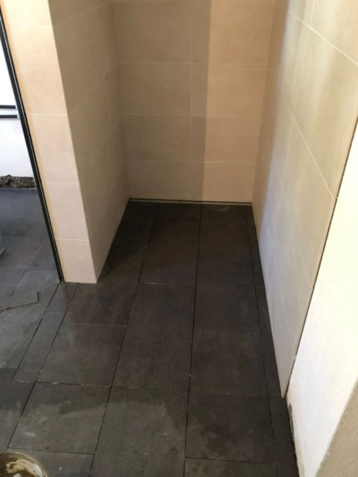 Flur, der von der Fliestech GmbH gefliest wurde