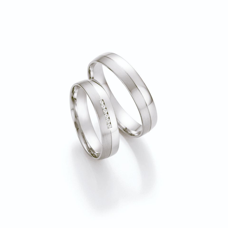Einfarbige Hochzeitsringe in Silber mit Diamanten