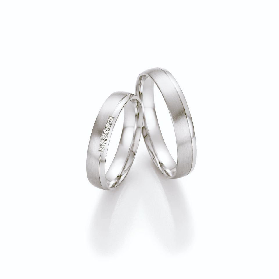 Einfarbige Hochzeitsringe in Silber mit Diamanten