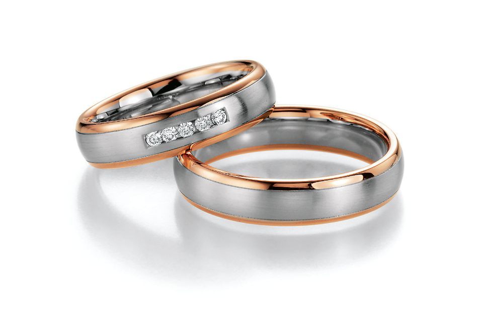 Hochzeitsringe in bicolor mit Edelstahl, Roségold und Stein