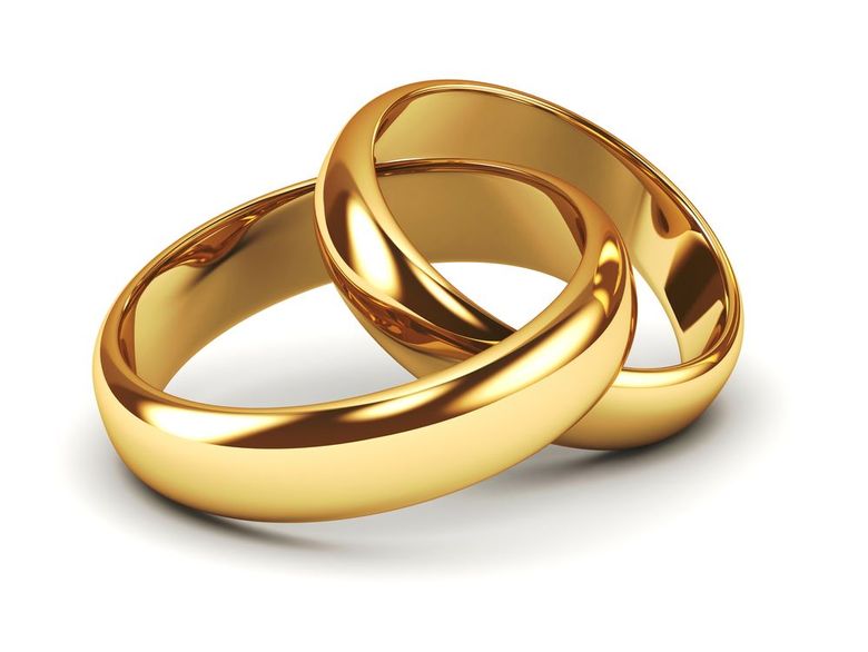 Zwei golden Ringe