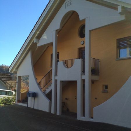 Gelbe Fassade