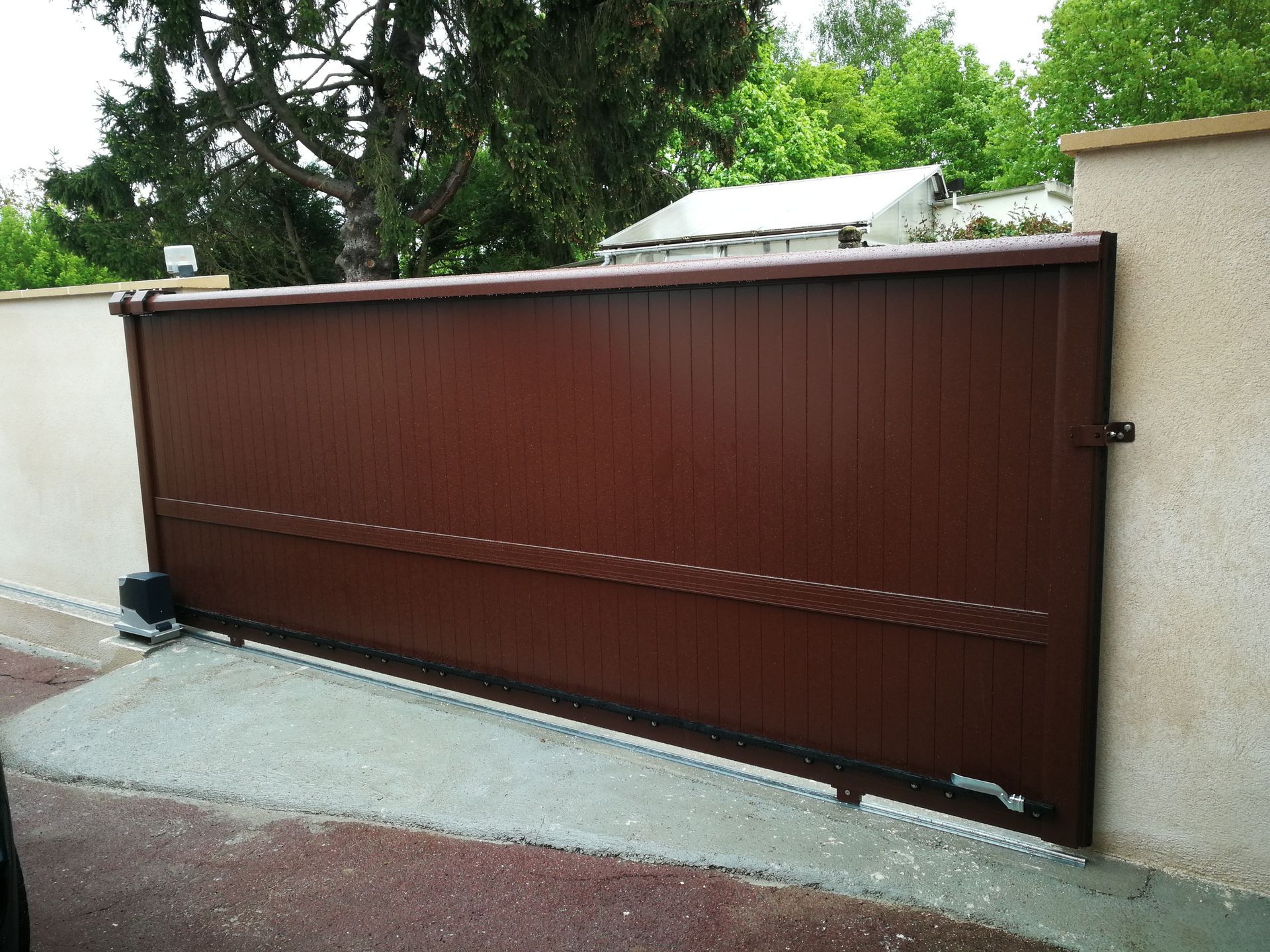 Installation d'un portail coulissant