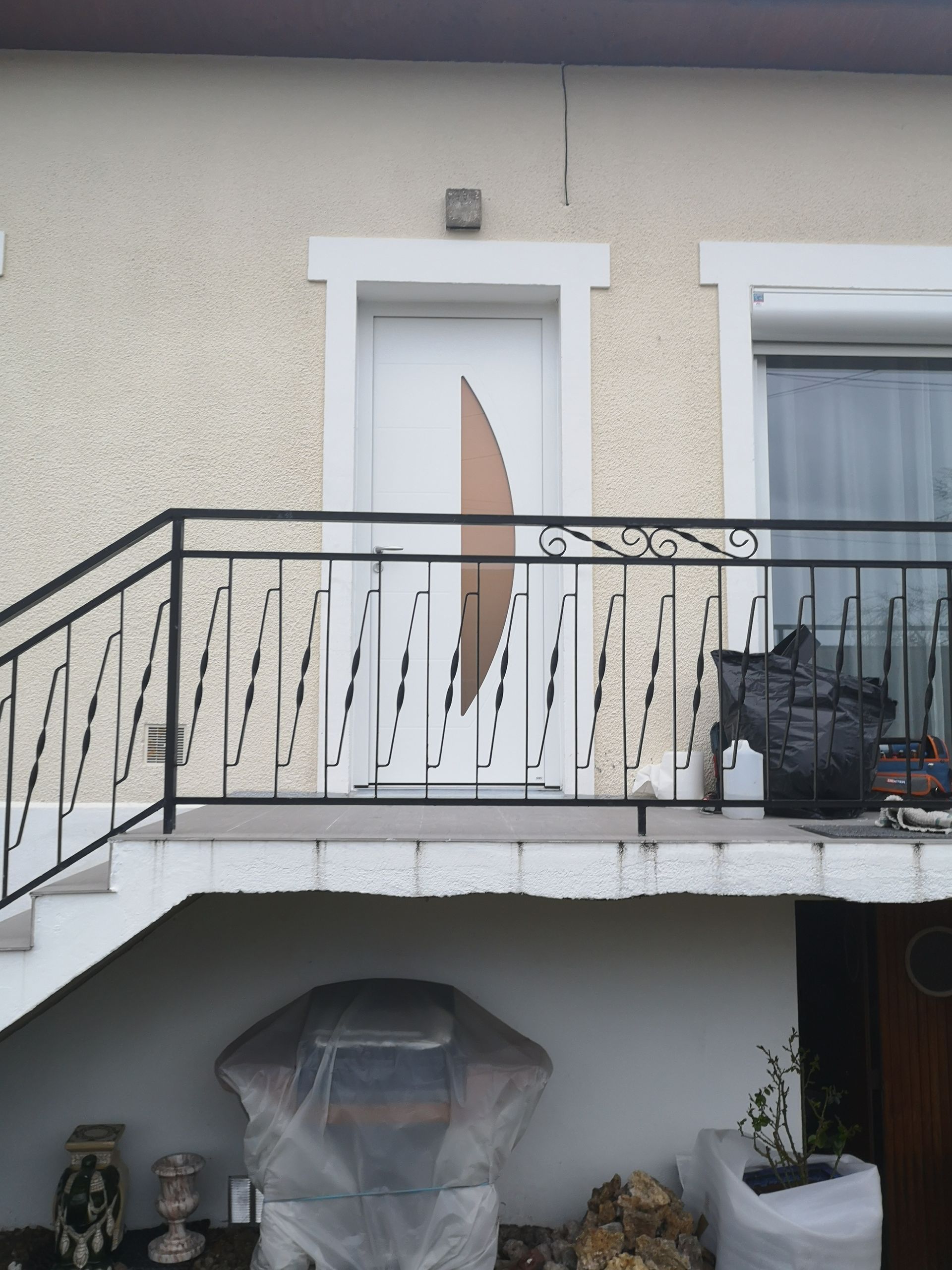 Remplacement d'une porte d'entrée blanche