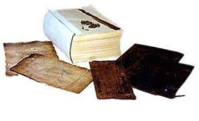 Renoveringsarbete; renoveringsarbetet av en gammal pärmlös bibel