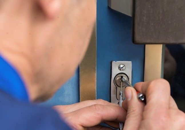 Serrurier salva - portail