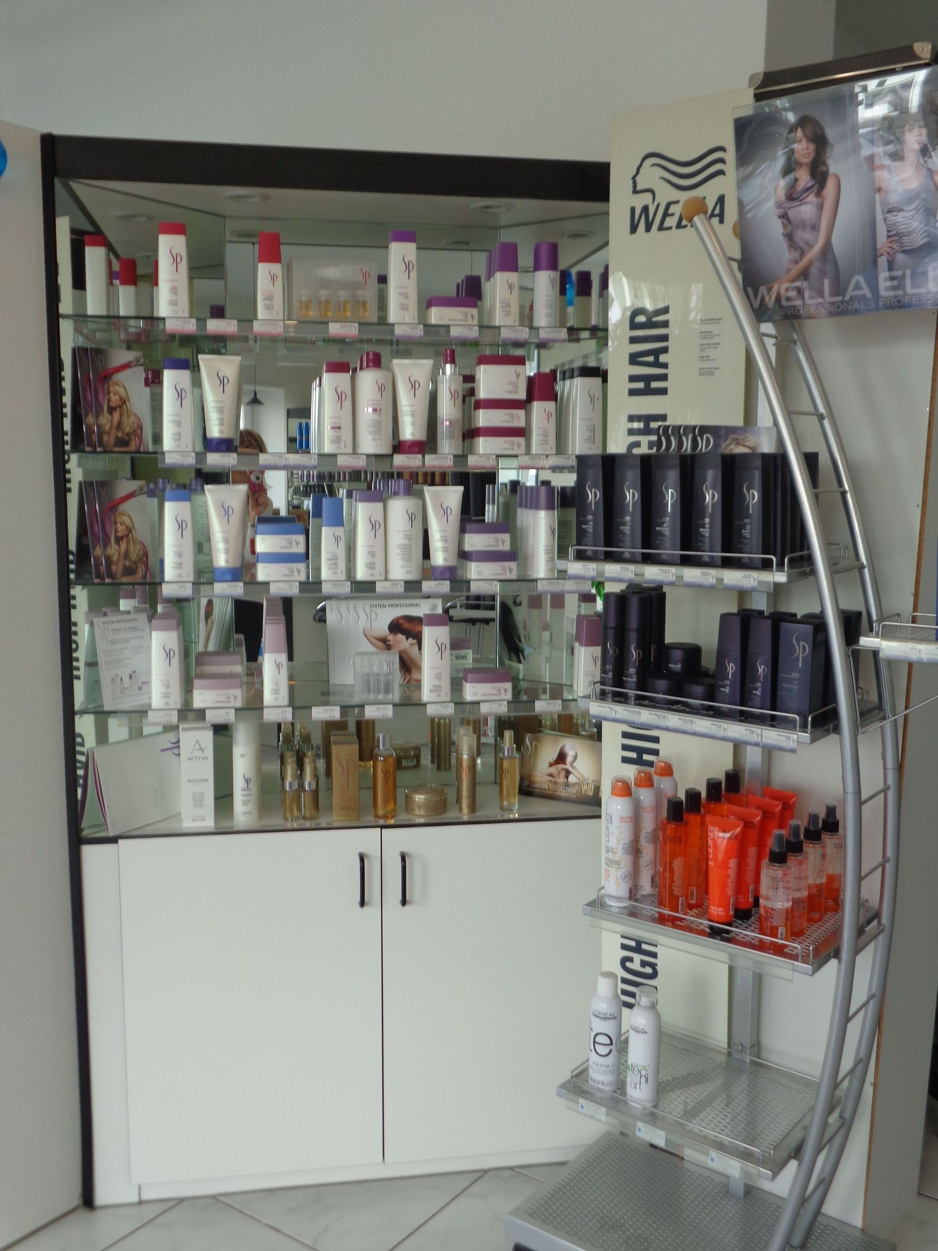 Black & White Coiffeur Meggen