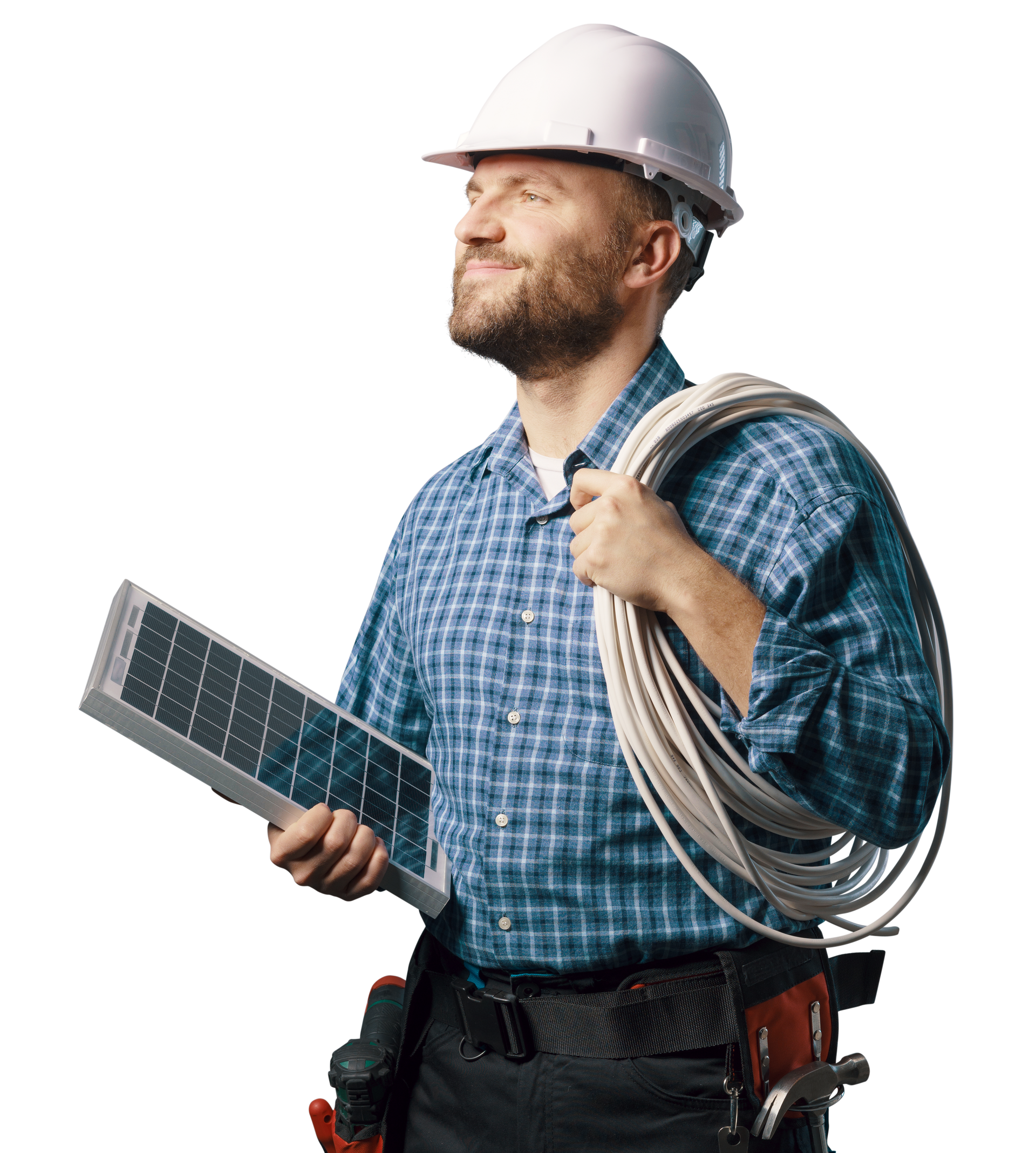 Un homme équipé des accessoires nécessaires à l'installation de panneaux photovoltaïques