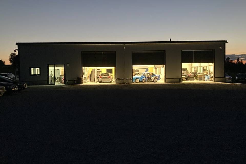 Verkaufshalle von [company-name]