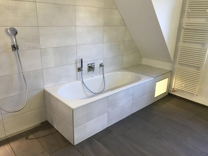 Badewanne, Foto der Flurim Haustechnik AG