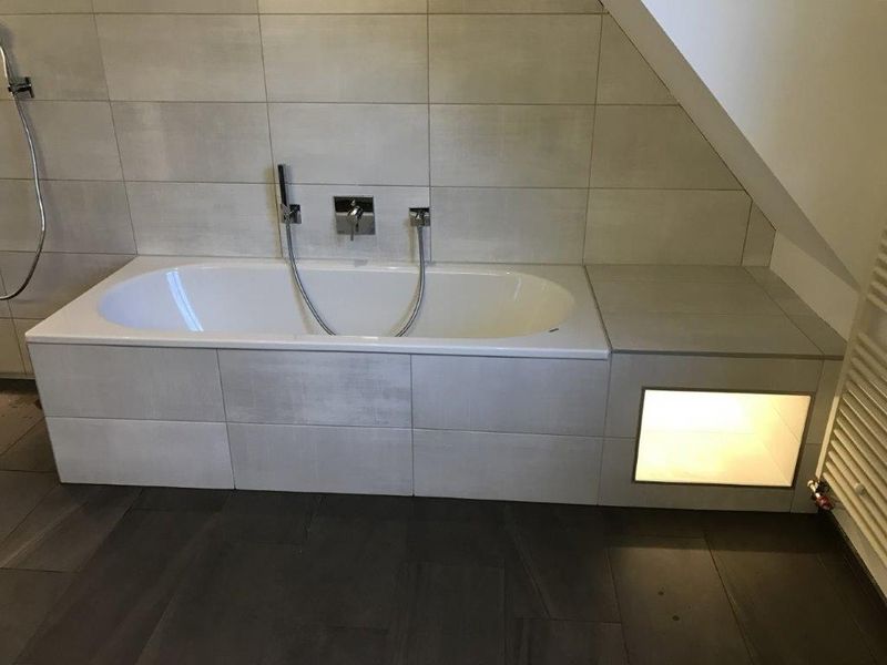 Badewanne, Foto der Flurim Haustechnik AG
