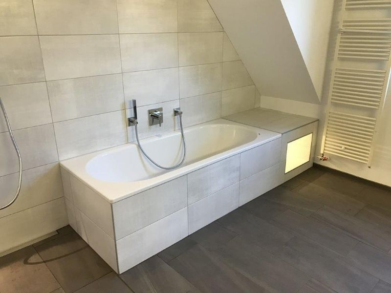 Badewanne, Foto der Flurim Haustechnik AG