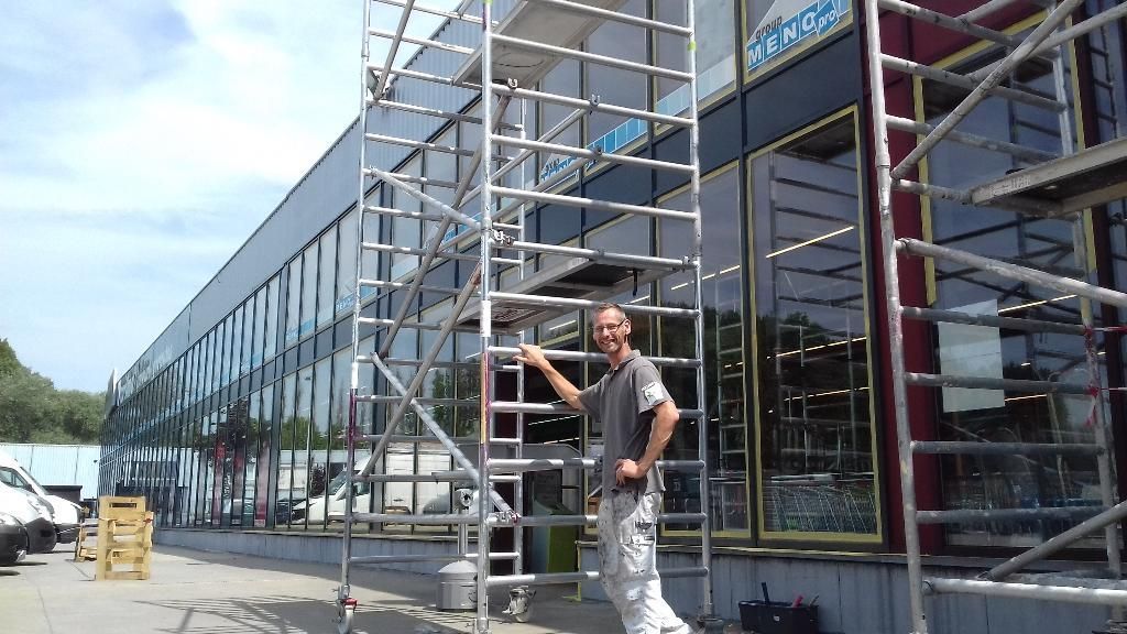 Peinture de façade de commerce.