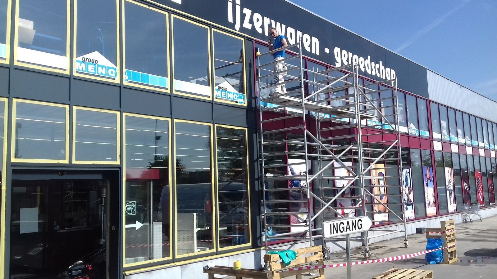 Peinture de façade de commerce 2.