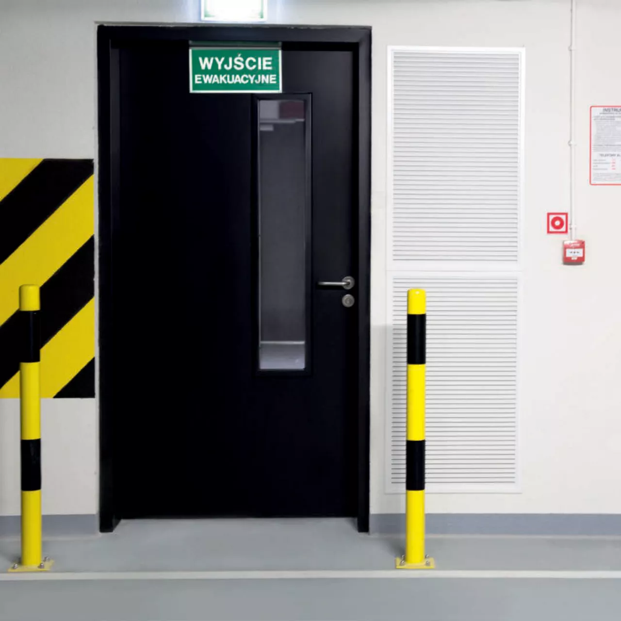 Porte blindée d'un parking