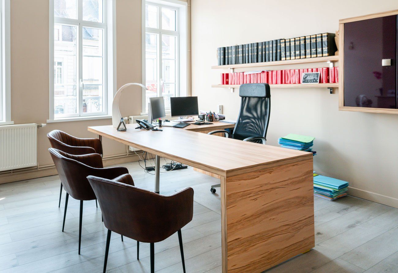 Bureau de Maître DEMAILLY