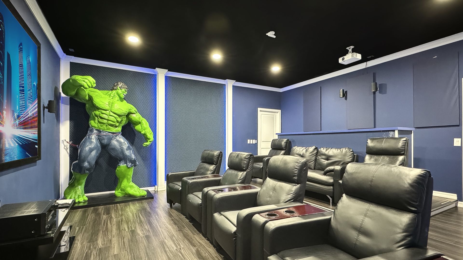 Best+Avengers+Rental+Home+Universal+Orlando+Live+Size+Hulk
