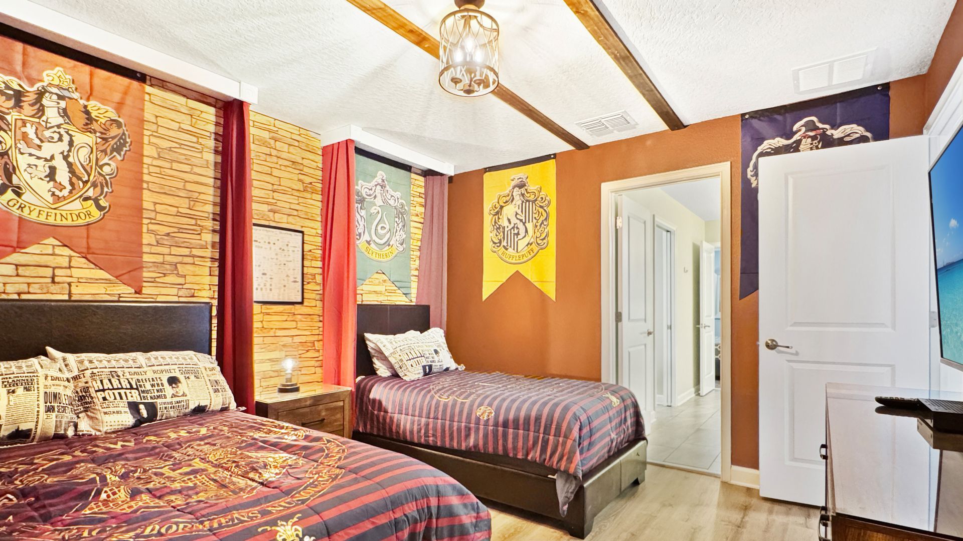 Top 10 Harry Potter themed bedrooms near Universal Orlando