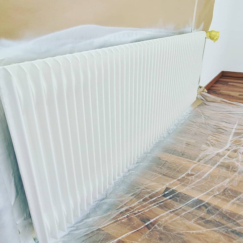 Gestrichener Heizkörper, Arbeit der Manu's Malergeschäft AG