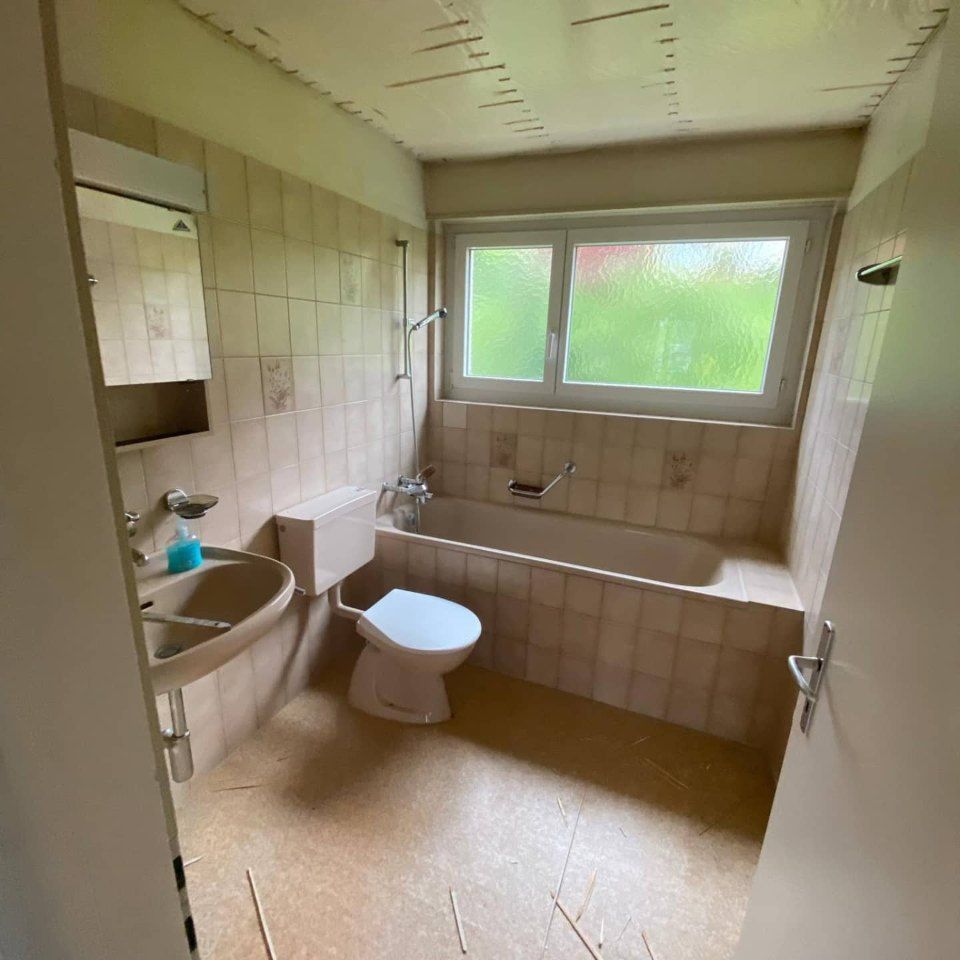 Badezimmer, Arbeit der Manu's Malergeschäft AG