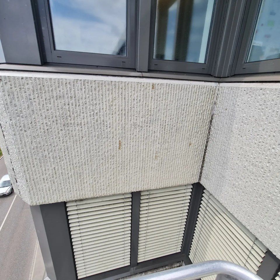 Hausfassade nach der Arbeit der Manu's Malergeschäft AG